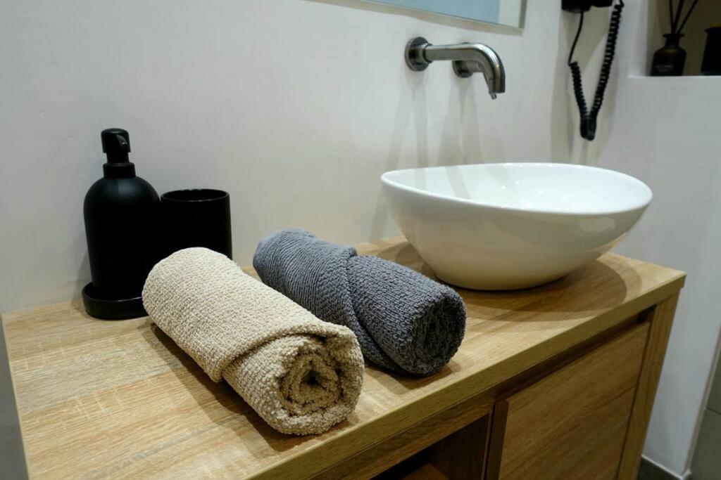 Stylish City-Centre Apartment With Balcony Λίβερπουλ Εξωτερικό φωτογραφία