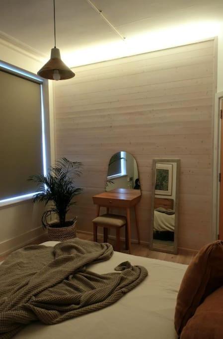 Stylish City-Centre Apartment With Balcony Λίβερπουλ Εξωτερικό φωτογραφία